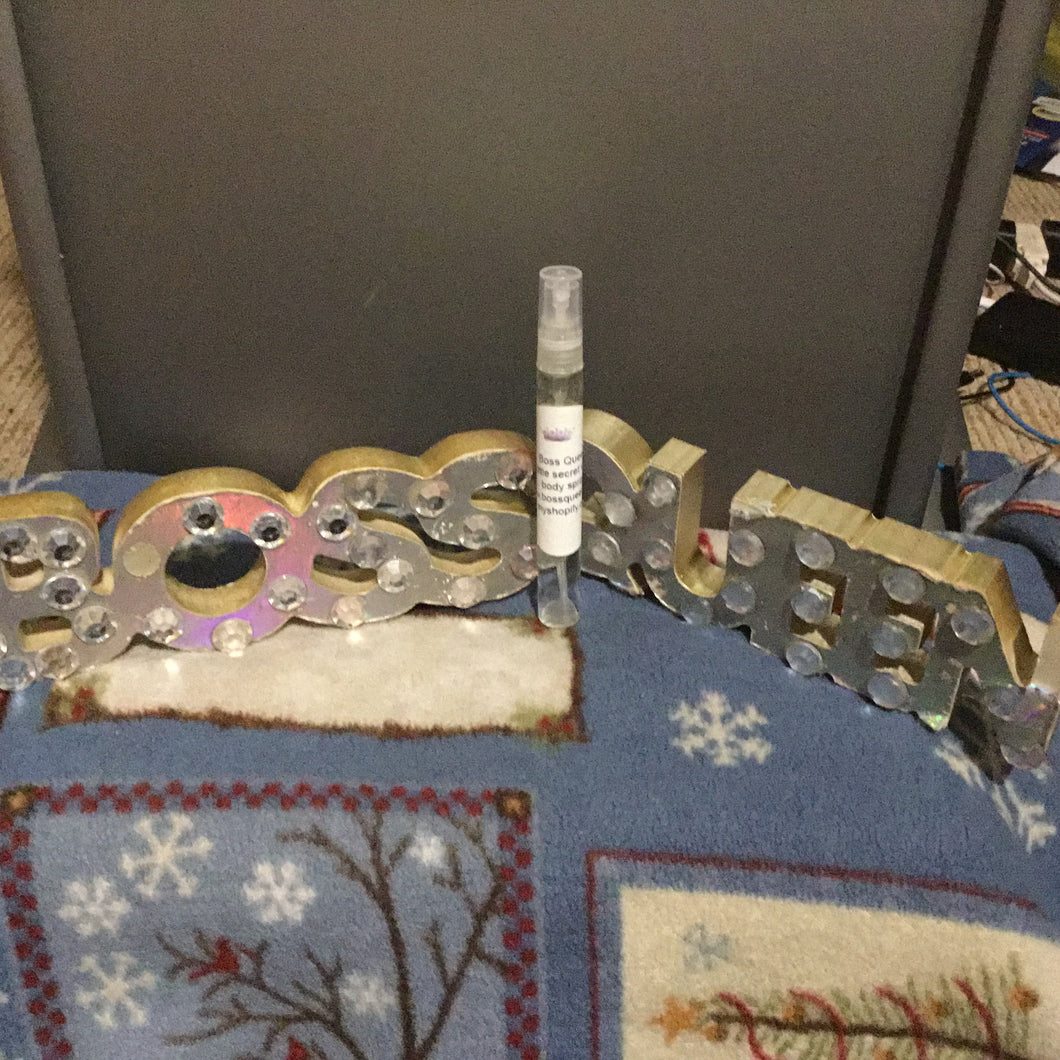 Kiss me all over woman body spray