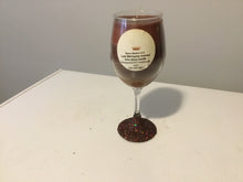 Load image into Gallery viewer, Lady mahogany scented wine glasses
