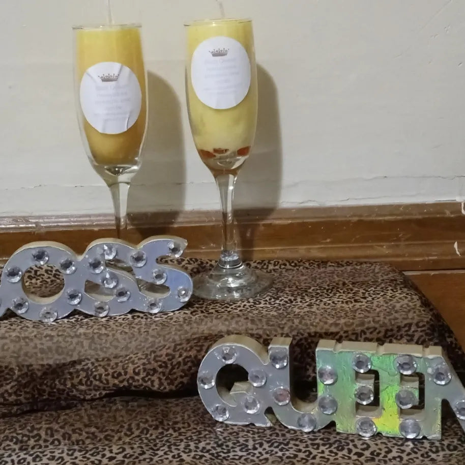 Honey suckle pineapple wine candle